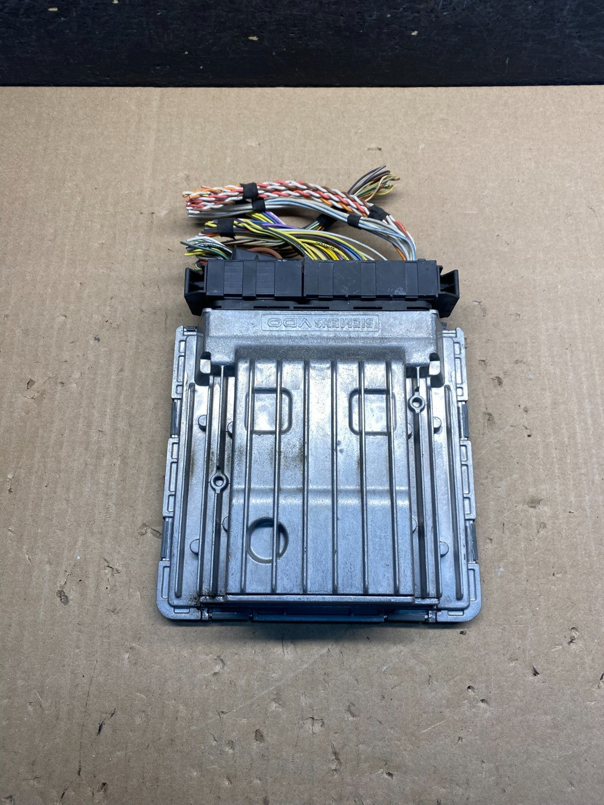 2007 to 2010 BMW N54 335i 535i Engine ECU ECM Computer Module 7583332 AG9406 DW1