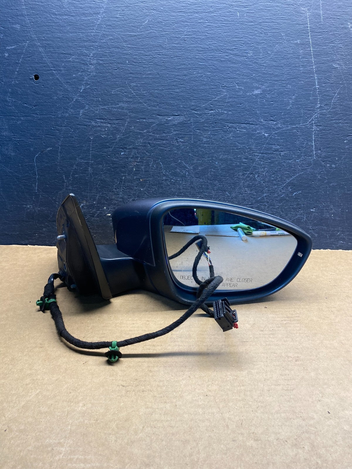 2009 to 2012 Volkswagen CC Right Passenger Power Door View Mirror AD9865 DW9