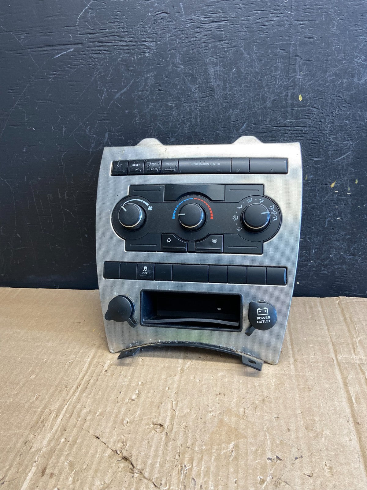 2005 2006 2007 Jeep Commander Grand Cherokee A/C Climate Control AE1919 DG0