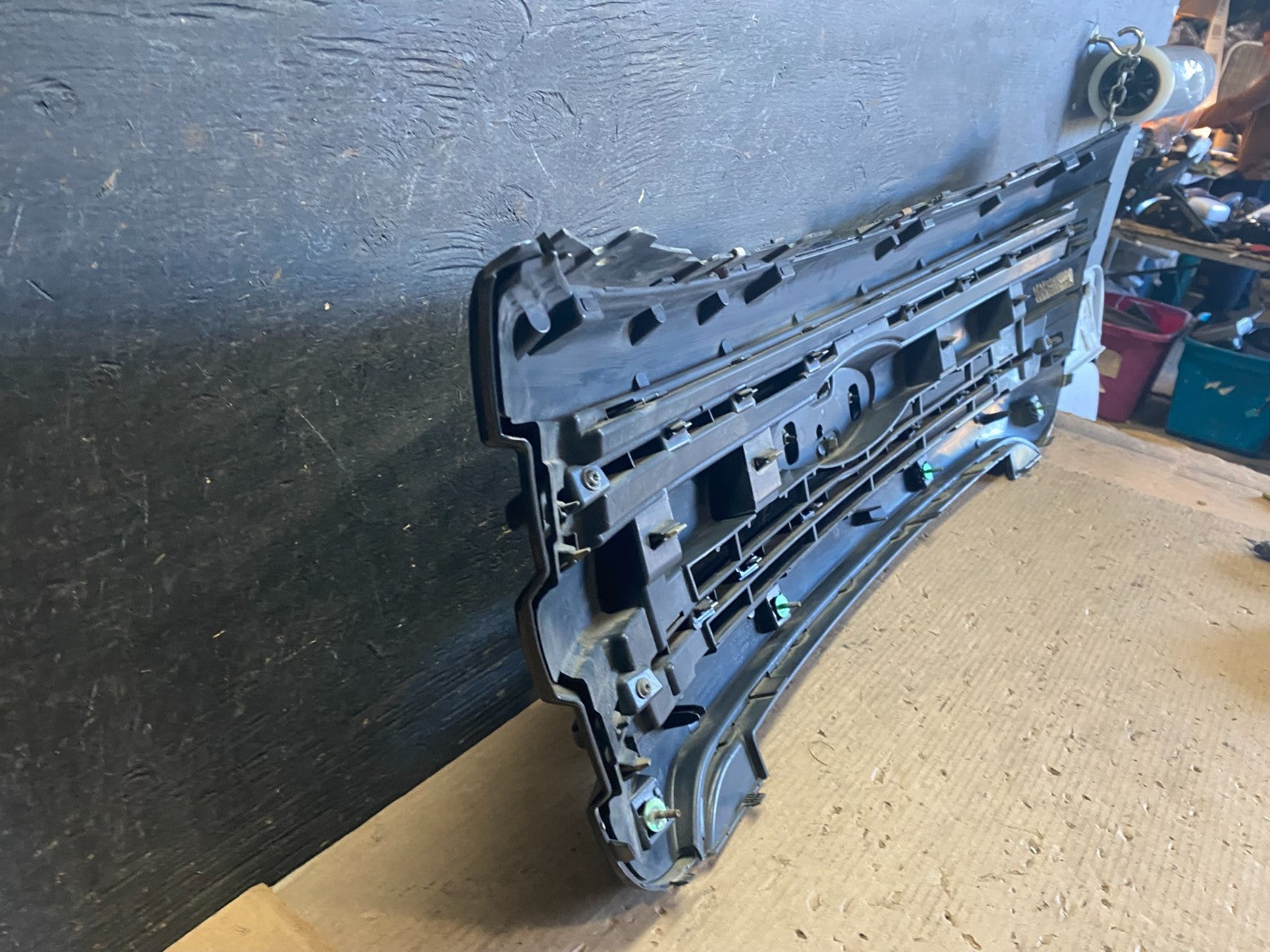 2011 to 2015 Ford Explorer Upper Front Grill Grille Oem s3319 DG12