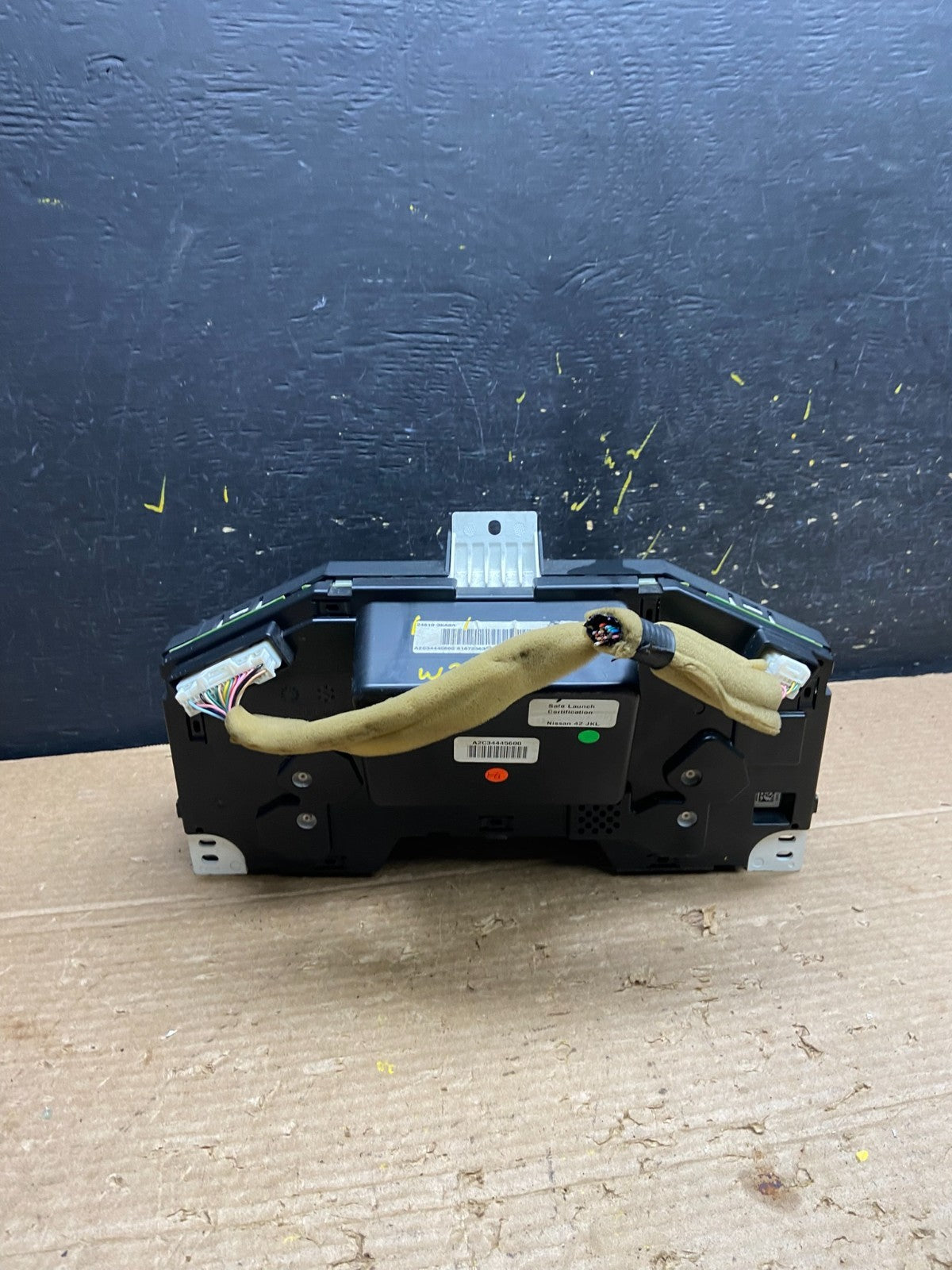 2013 Nissan Pathfinder Speedometer Cluster Gauge OEM  W3110 DG4