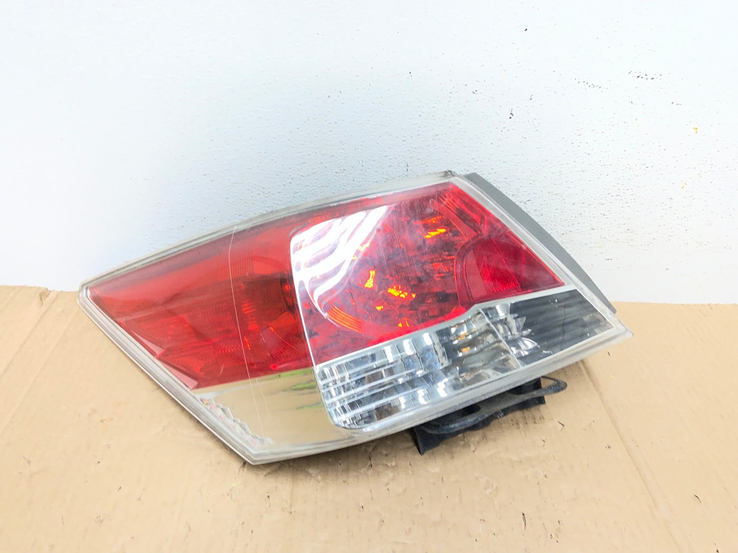 2008 to 2012 Honda Accord Sedan Tail light Left Driver LH Side AE9065 LK0