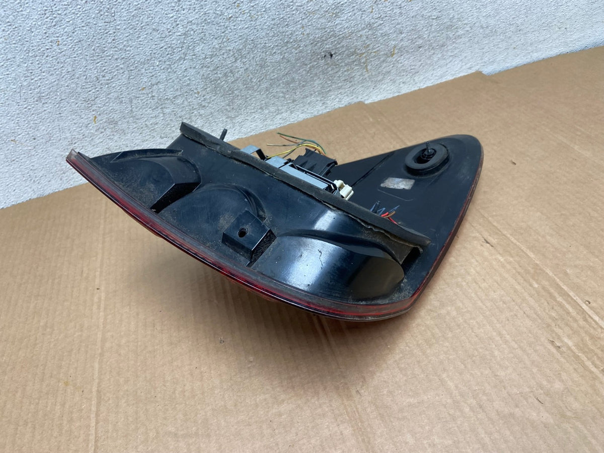 2009 to 2011 Mercedes ML350 ML-Class Right Passenger RH Tail Light AI5688 LK4