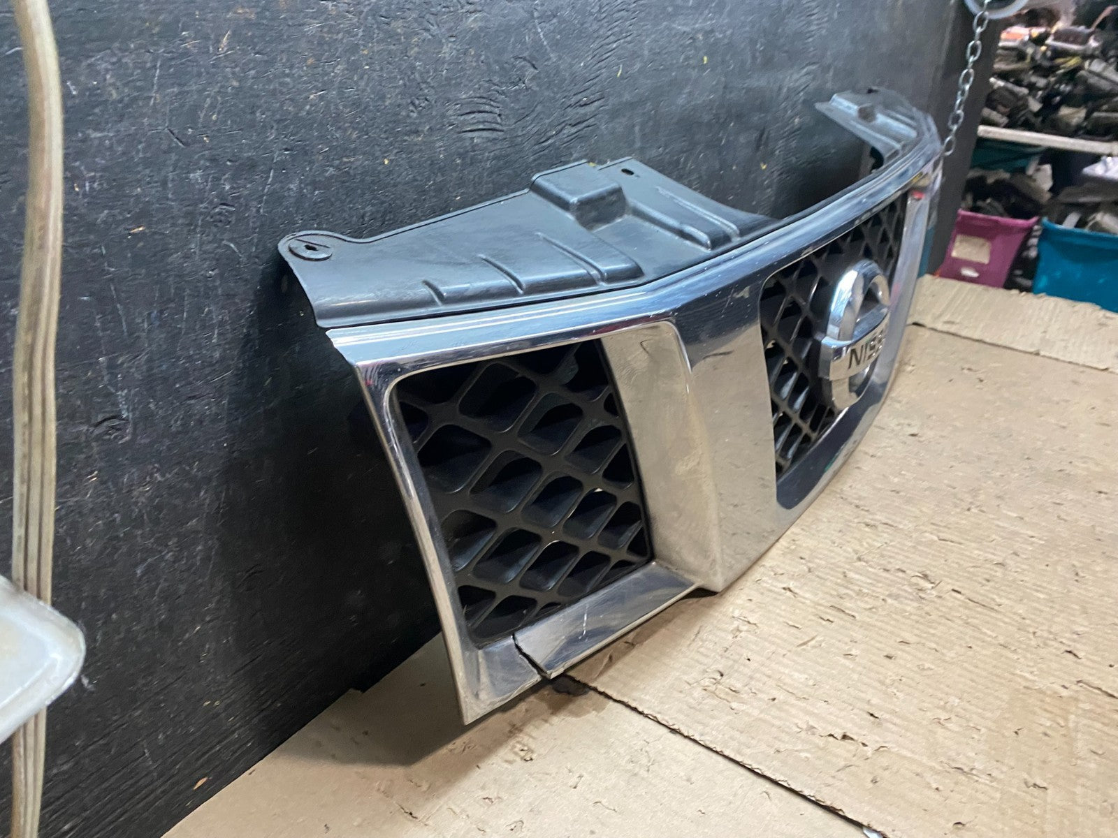 2005 2006 2007 Nissan Pathfinder Chrome Front Upper Grill Grille Oem X0122 DG2