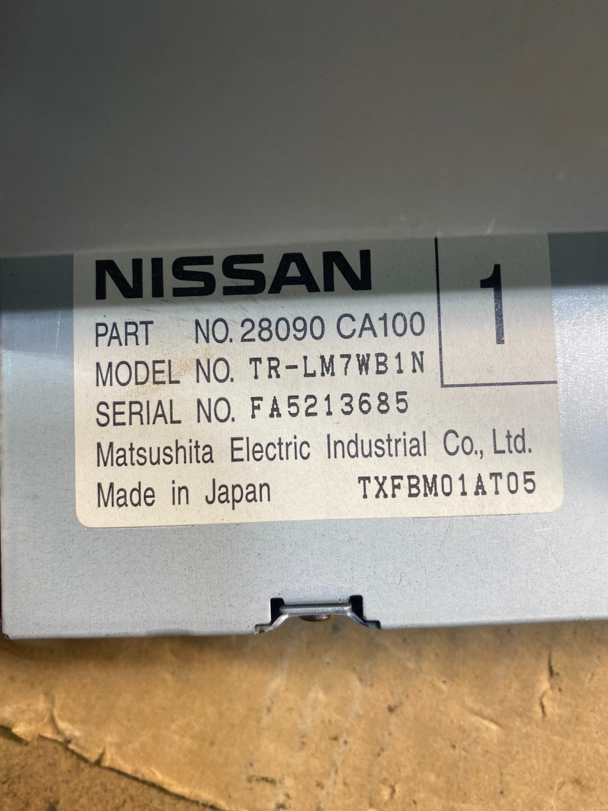 2004 2005 Nissan Armada QX56 Radio Audio Navigation Screen Display AD1588 DG6