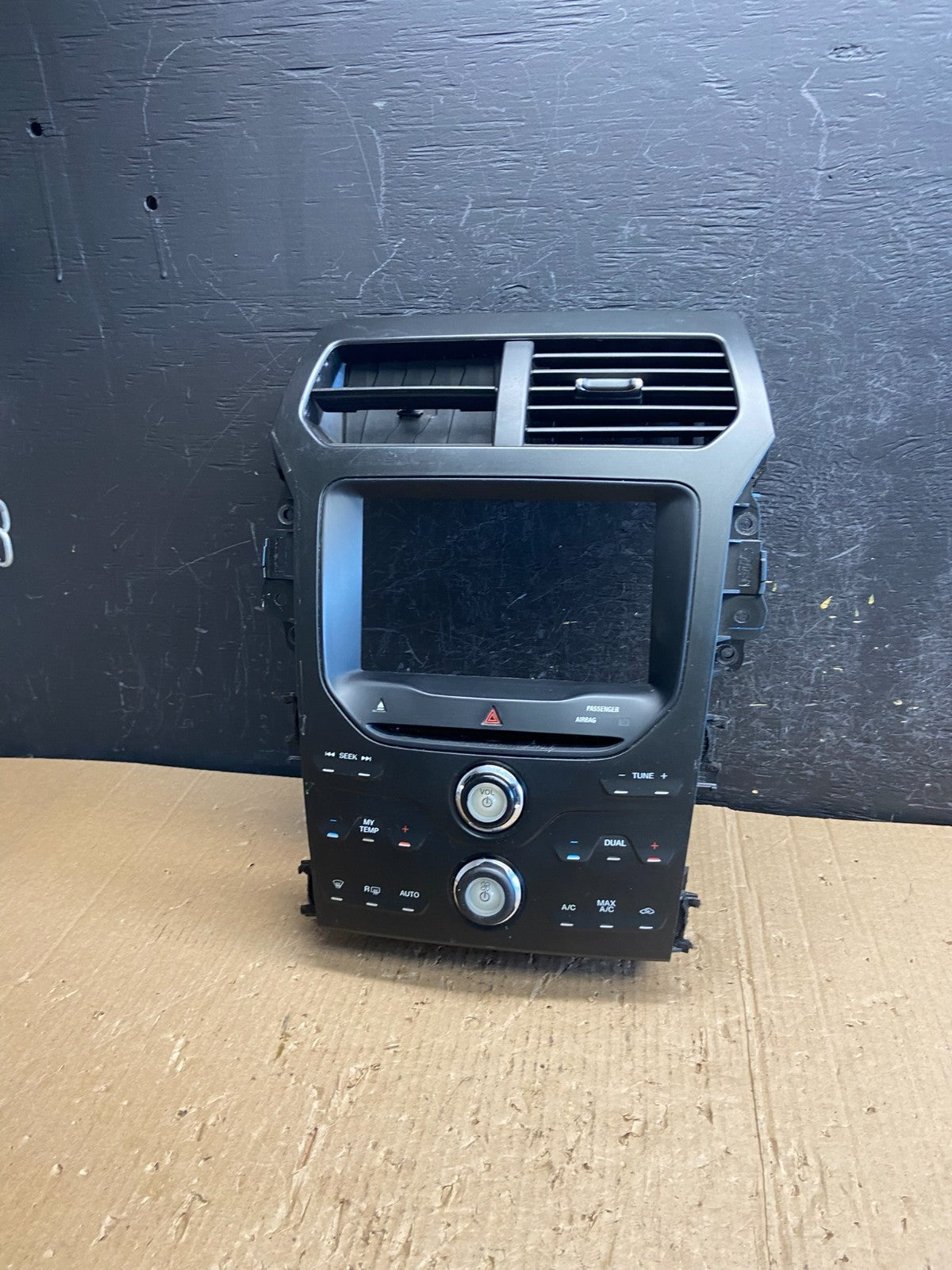 2011 to 2014 Ford Explorer Radio Climate Control Trim Bezel Panel ae4178 DG0