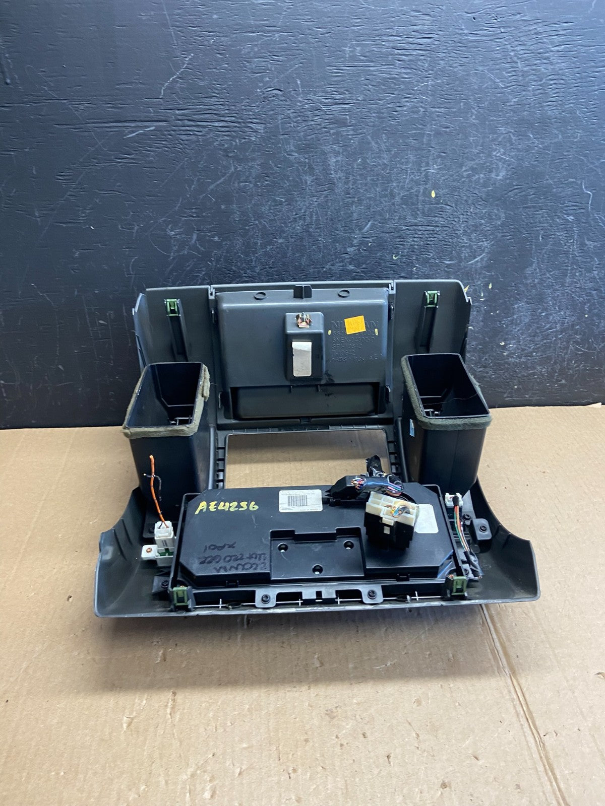 2005-2008 Nissan Xterra Radio A/C Heat Temperature Climate Control AE4236 DG4