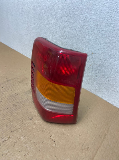 1999 - 2004 Jeep Grand Cherokee WJ Left Driver Lh Tail Light AF9893 LK1