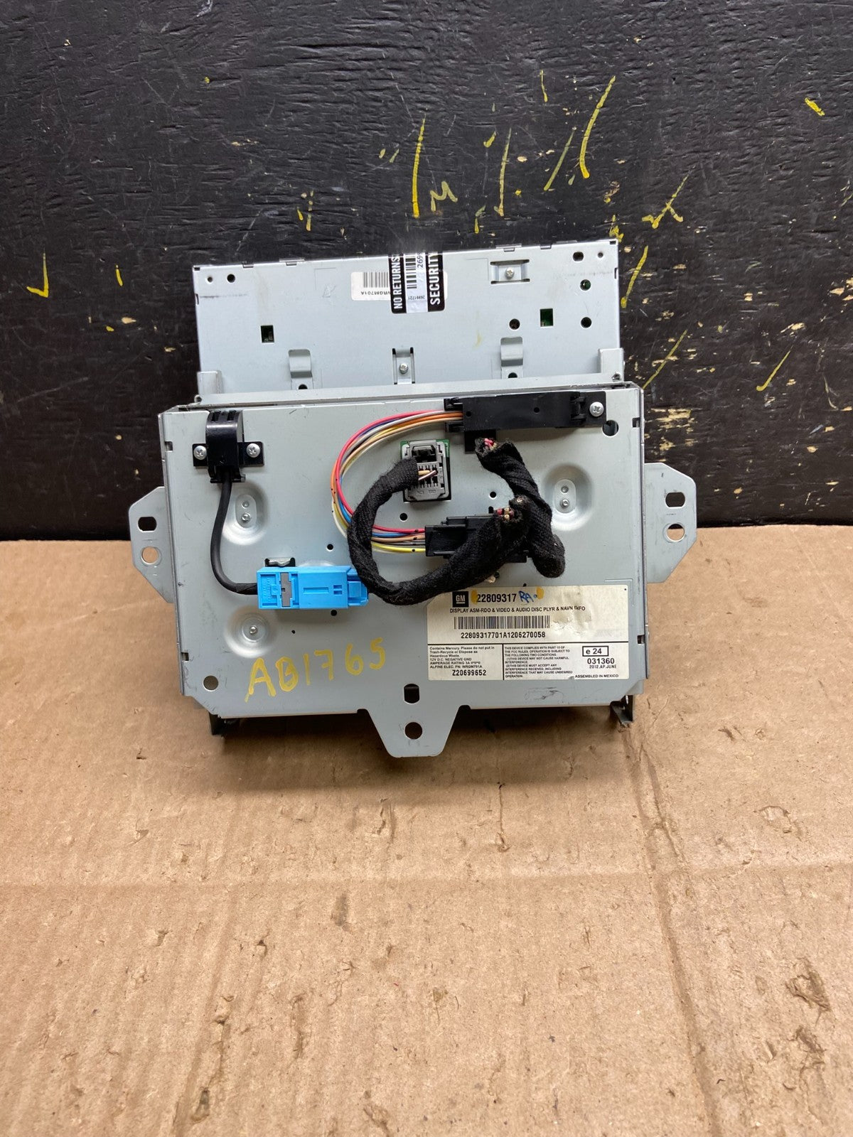 2008 to 2012 Cadillac SRX CTS Audio Radio Screen Display Player Oem AB1765 DG4