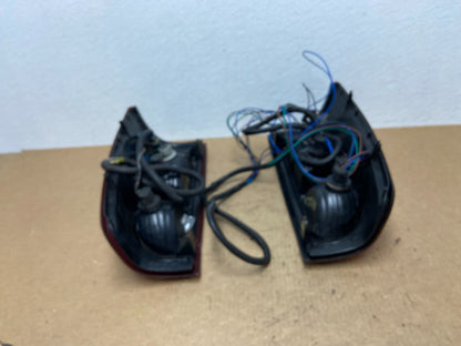 2003-2006 Chevrolet Silverado Left + Right Side Tail lights OEM AC3510 DW9