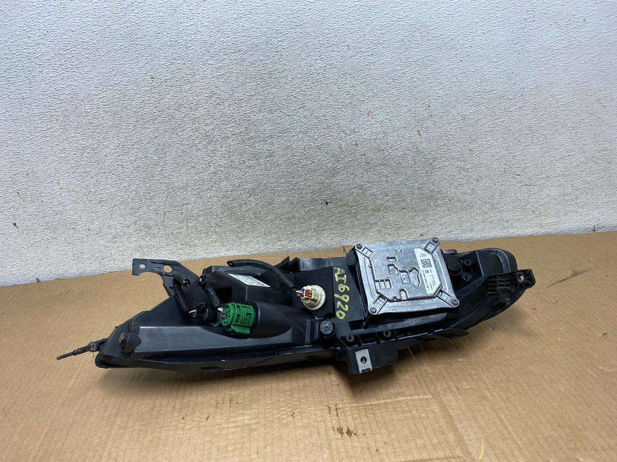 2014 - 2018 Jeep Cherokee Right Passenger RH Side LED Headlight AI6920 DW4