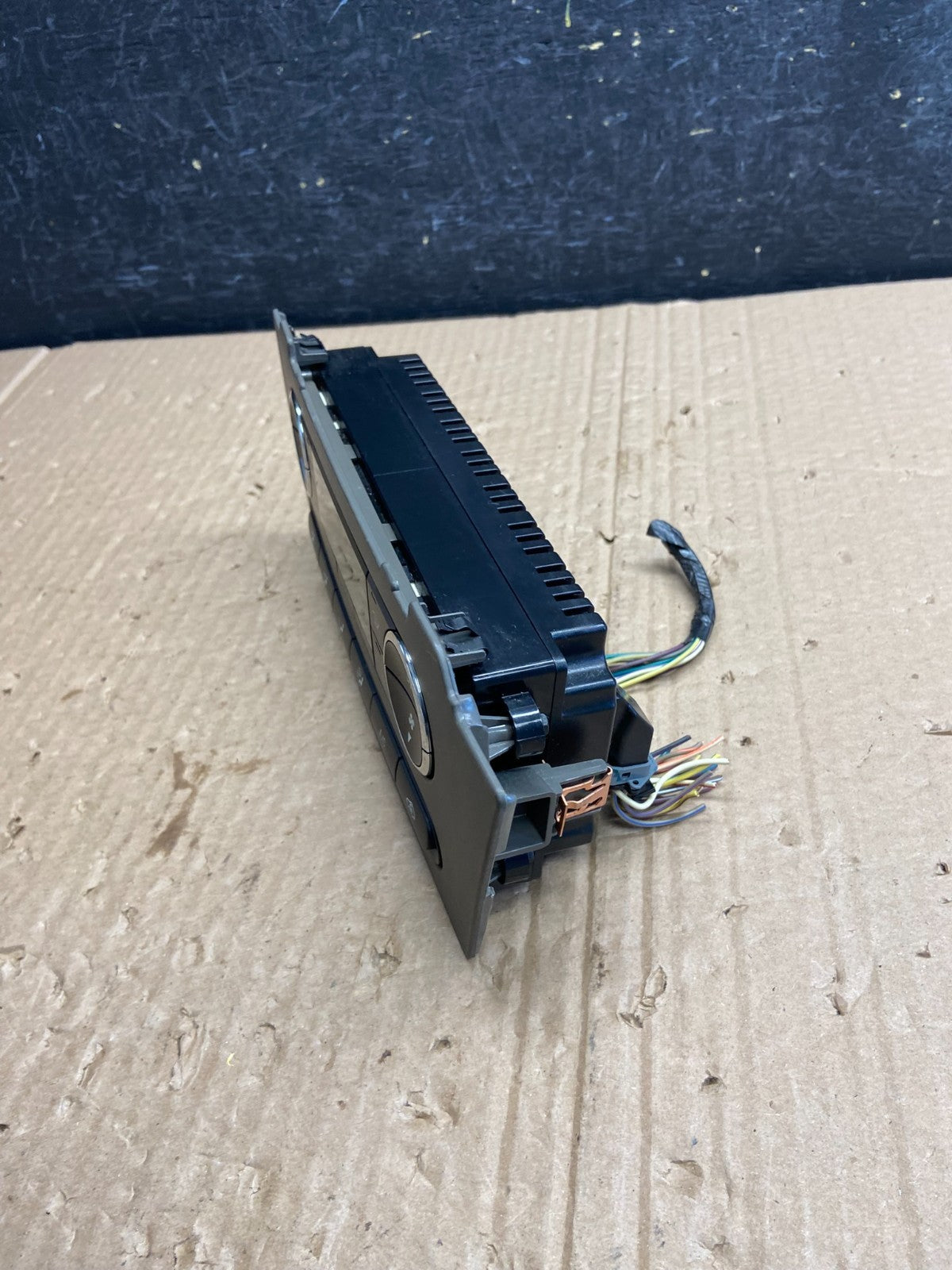 2006 to 2009 Ford Fusion Mercury Milan Climate Control A/C Control AF6370 DG2
