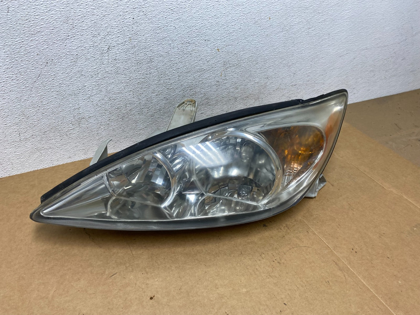 2002 2003 2004 Toyota Camry Left Driver Lh Side Halogen Headlight DEPO AE2942 DW2