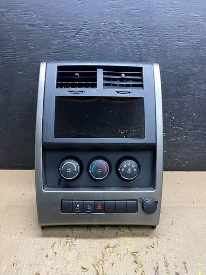 2008 to 2012 Jeep Liberty Dash Climate Temperature Control Radio Bezel u5782 DG0