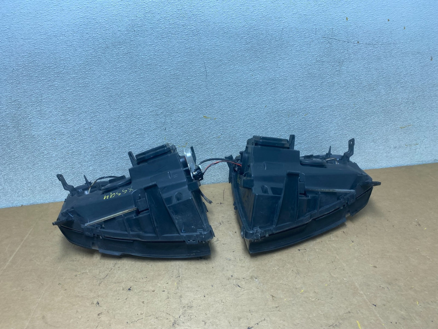 2007 - 2014 Cadillac Escalade Left+Right Side Xenon HID Headlights X5594 DW13