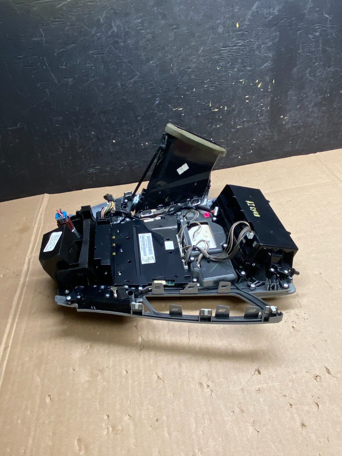 2009-2013 Cadillac CTS A/C Heater Radio Climate Control Panel Bezel OE AI6348 DG4
