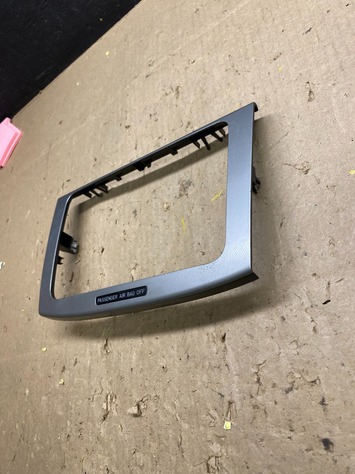 2006 to 2010 Volkswagen Passat Radio Dashboard Bezel Trim Cover u4817 DG2