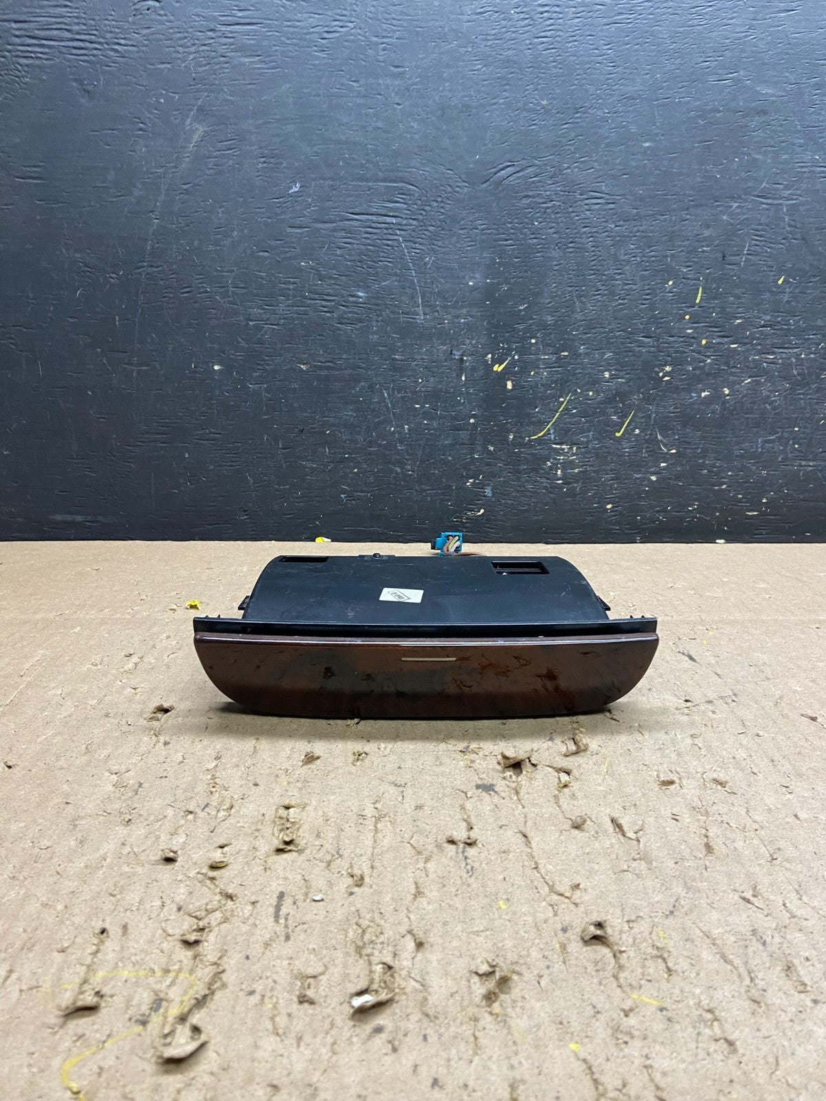 2000-2006 Mercedes S430 S500 Center Console Ash Tray Compartment OEM T6293 DG0