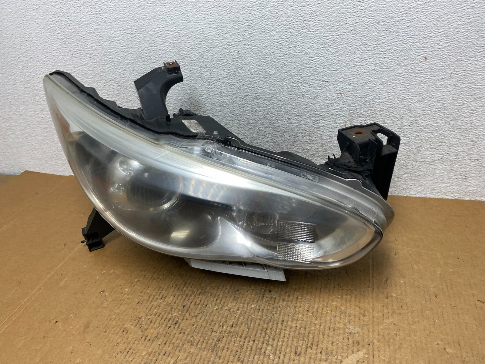 2013-2015 Infiniti JX35 QX60 Right Passenger Side Xenon Headlight AE1440 DW1