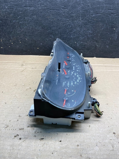 2004 to 2008 Ford E150 E250 Gauge Speedometer Cluster AH7553 DG2