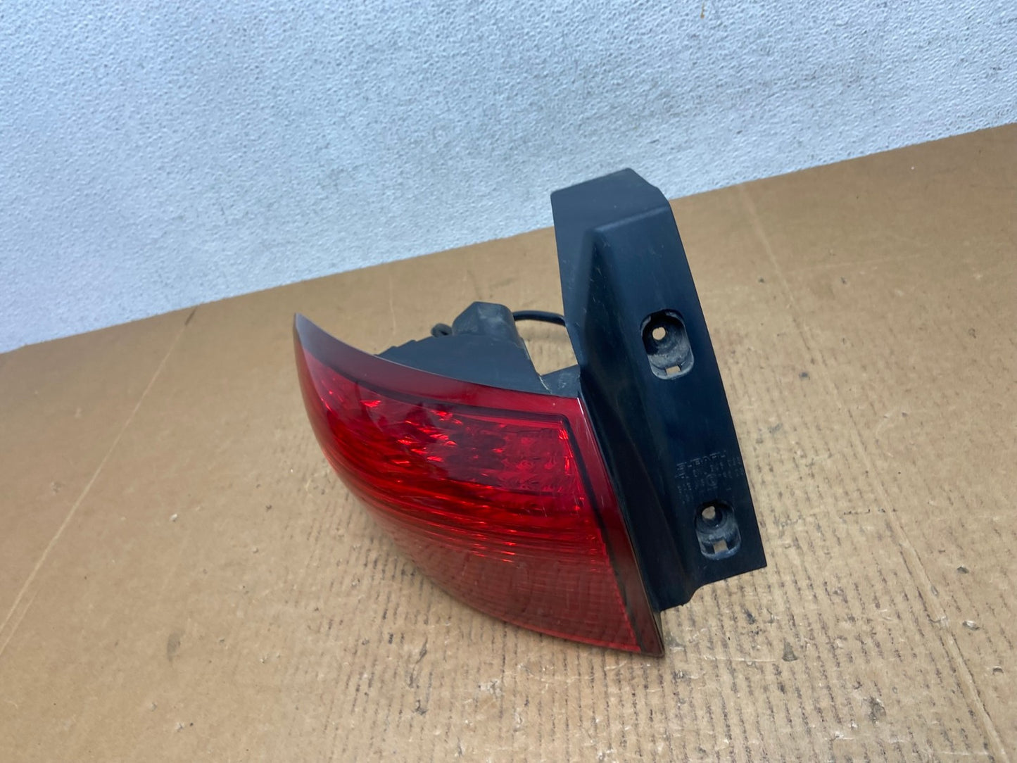 2006-2007 Subaru Tribeca B9 Left Driver Lh Side Tail Light AE0408 LK1