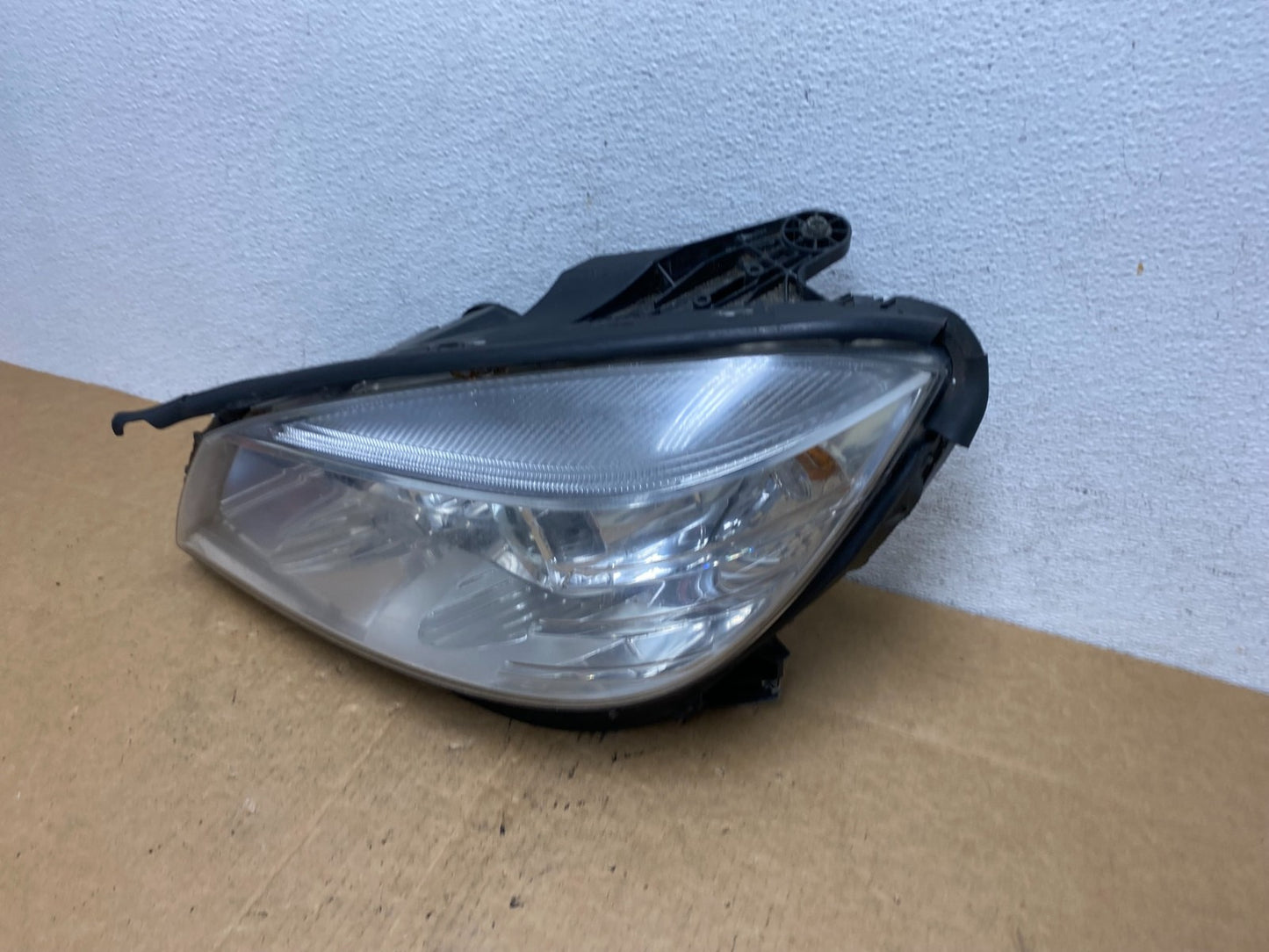 2008-2011 Mercedes C-Class C350 C300 Left Driver Halogen Headlight AD4626 DW1