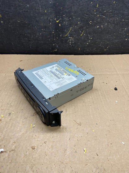 2008 to 2012 Chrysler Town Country DVD Player Receiver OEM u4665  DG2