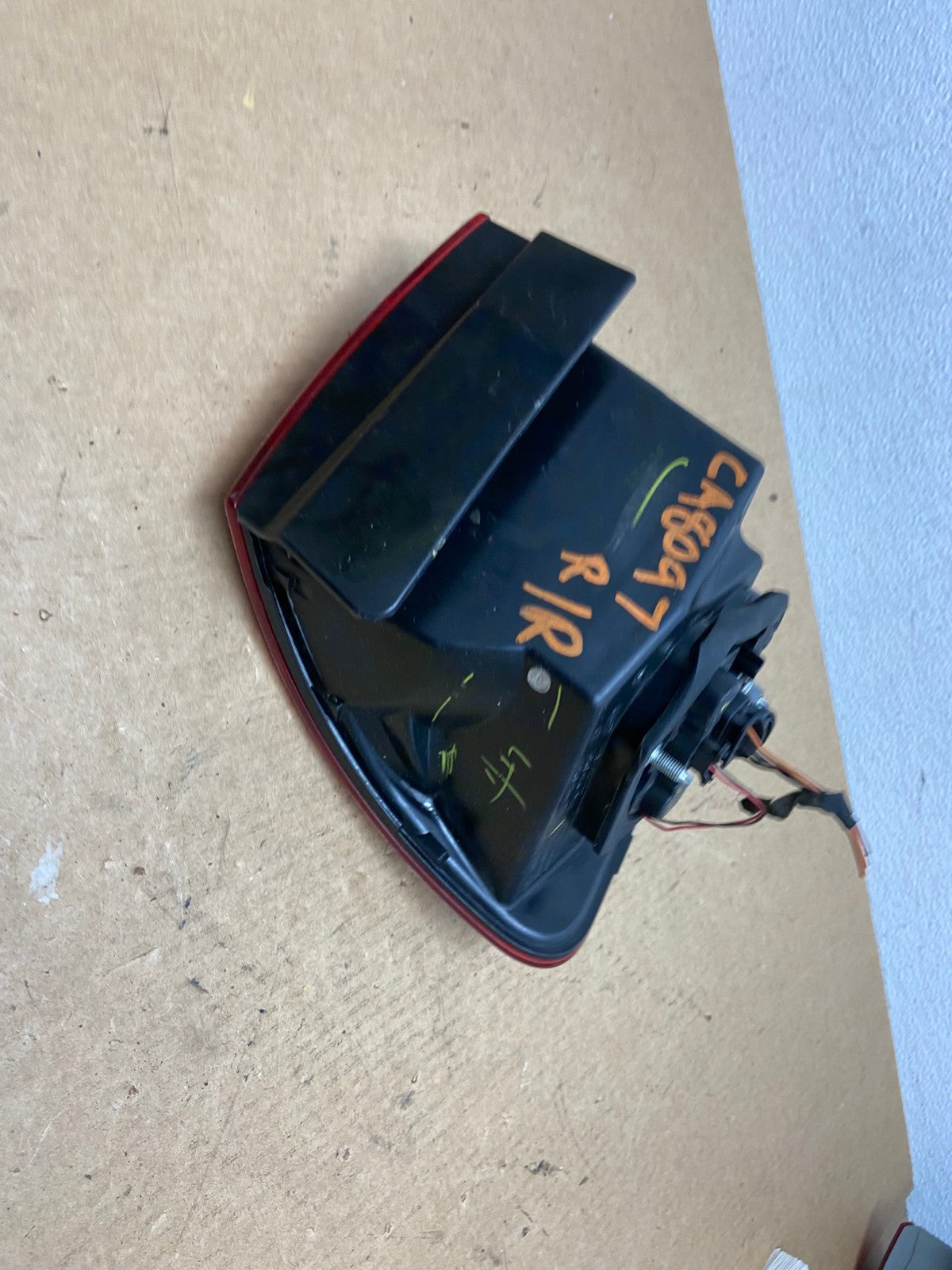2008 2009 2010 Volkswagen Jetta Right Passenger RH Side Tail Light AC2878 LK3