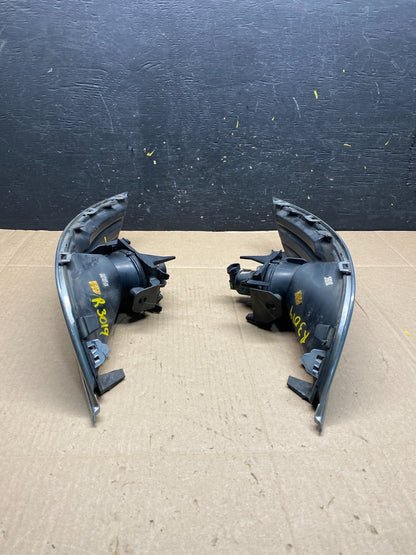 2013 to 2016 Lincoln MKT Left+Right Set Front Fog Light Bezel OEM r3019 DG1