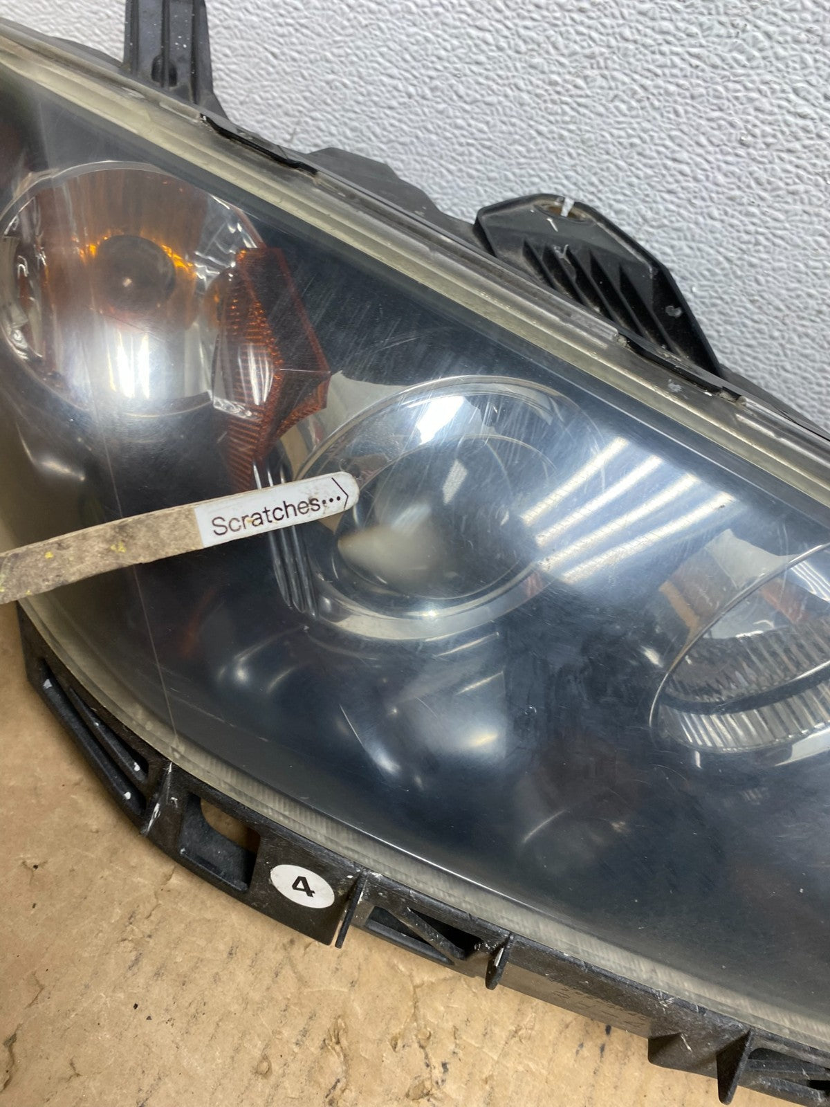 2004 to 2009 Mazda 3 Sedan Right Passenger Rh Side Headlight AD1064 DW3