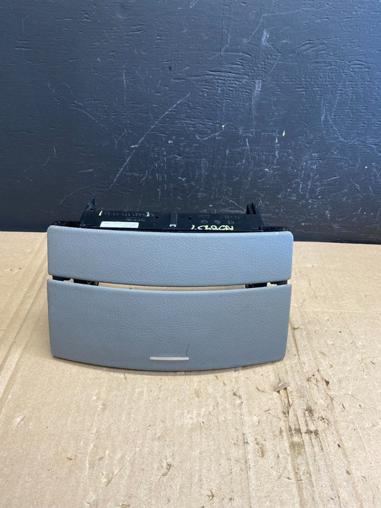 2007 to 2009 Mercedes S-Class S550 Center Console CD Player Cover Trim AB8939 DG0