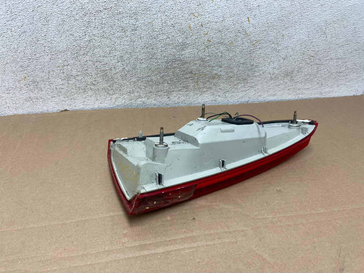 2006 to 2011 Cadillac DTS Right Passenger Rh Side LED Tail light AH9312 LK7