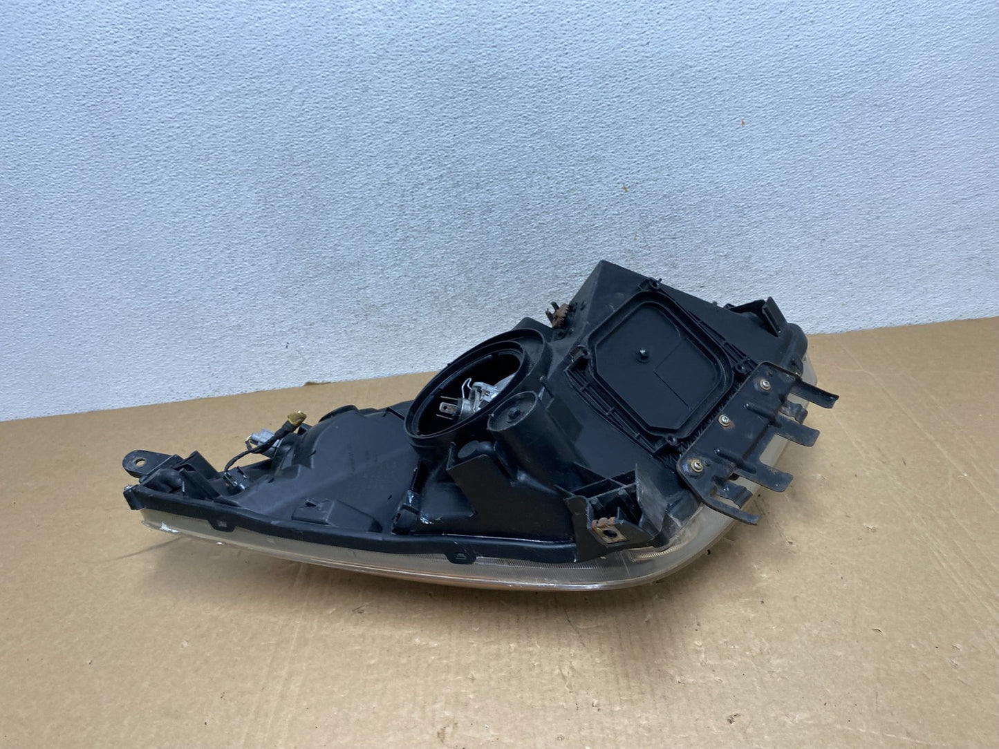 2006-2009 Toyota Prius Left Driver LH Side Blue Headlight Halogen AG0483 DW6