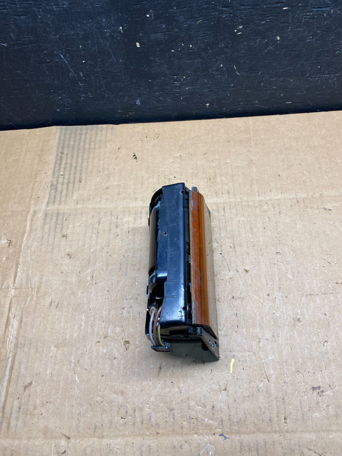 1990 - 1996 Mercedes Benz E Class W124 Ashtray Lighter Console Center N29504
