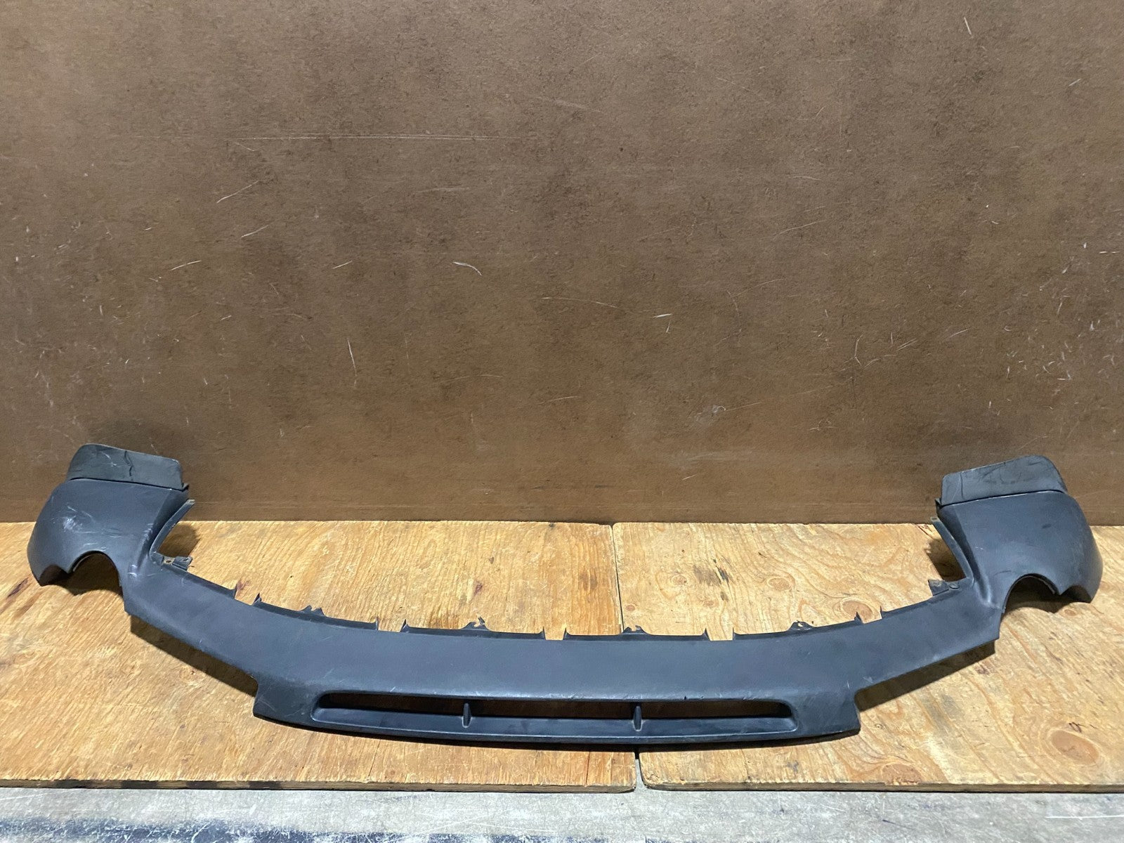 2007 to 2009 Audi Q7 front bumper cover lower spoiler valance trim T13120