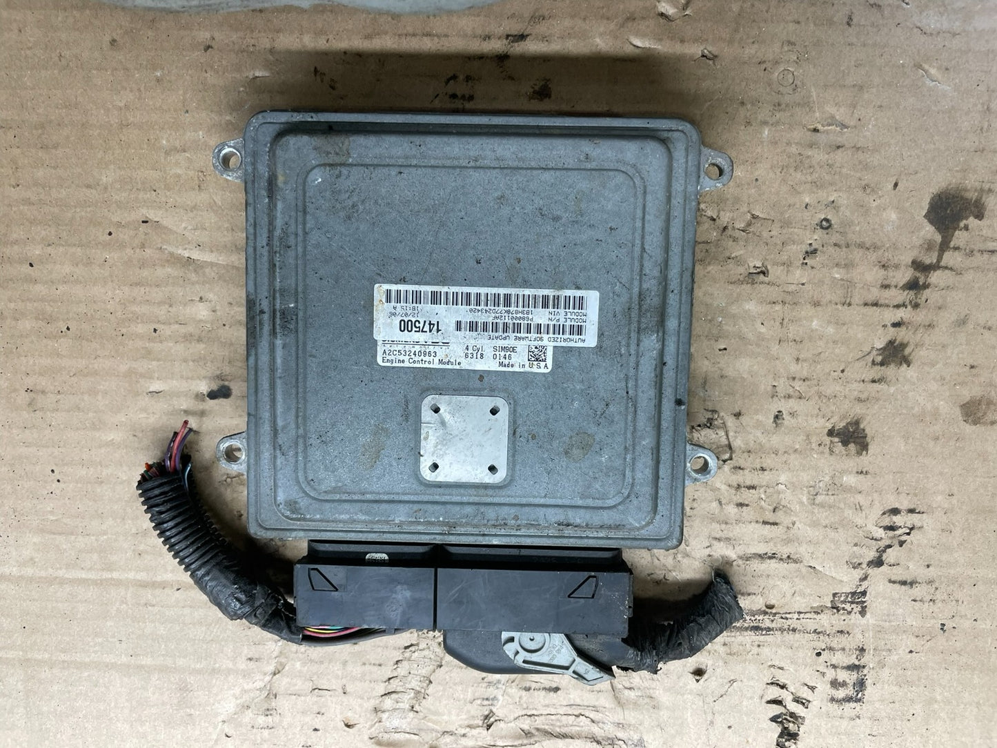 2007 to 2010 Dodge Caliber Engine Computer Module ECM ECU p68000112af O8354 DG0
