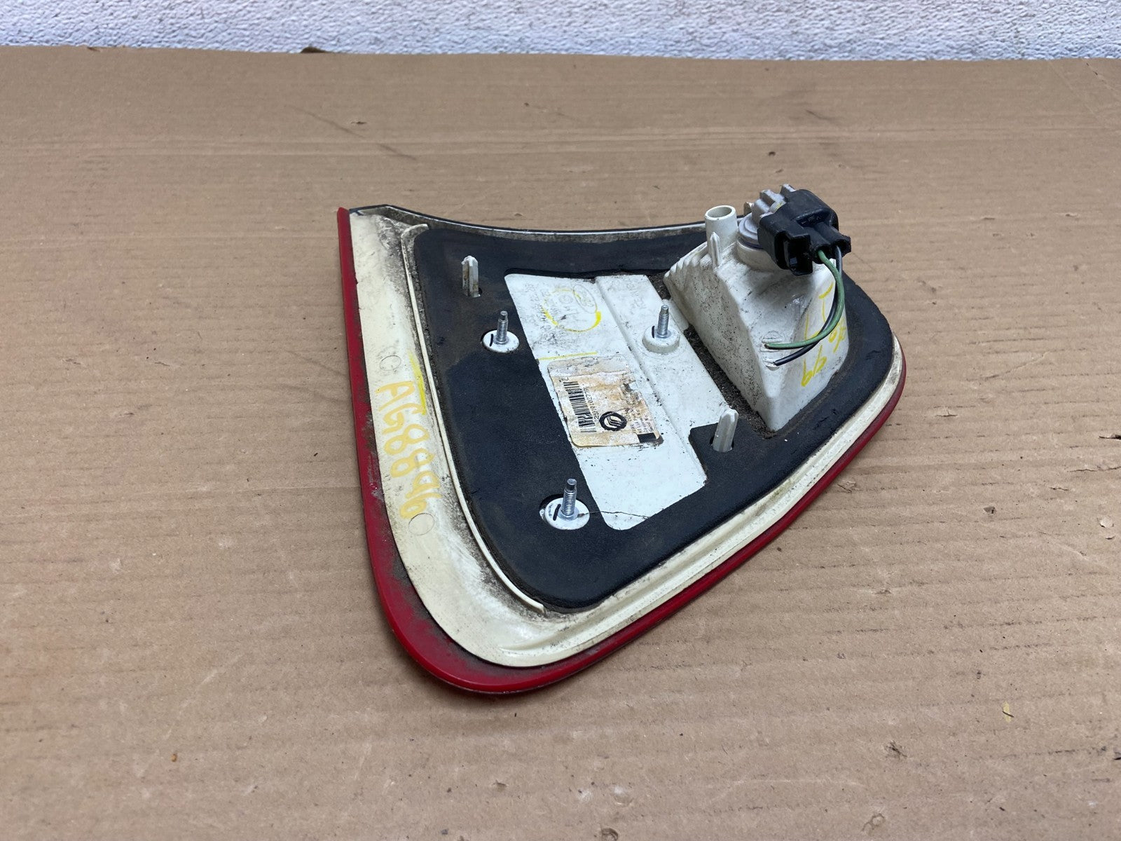 2010-2011 Mercury Milan Left Driver LH Side Inner Tail Light AG8896 DW4