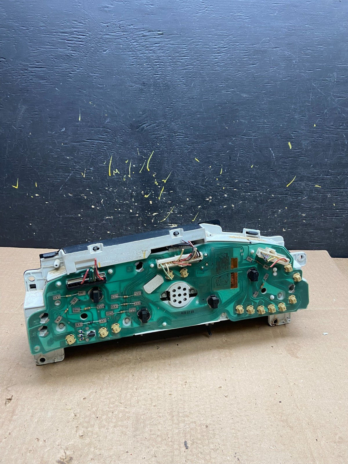 2001 - 2002 Ford Econoline E250 E350 Van Speedometer Instrument Cluster Z0090 DG5
