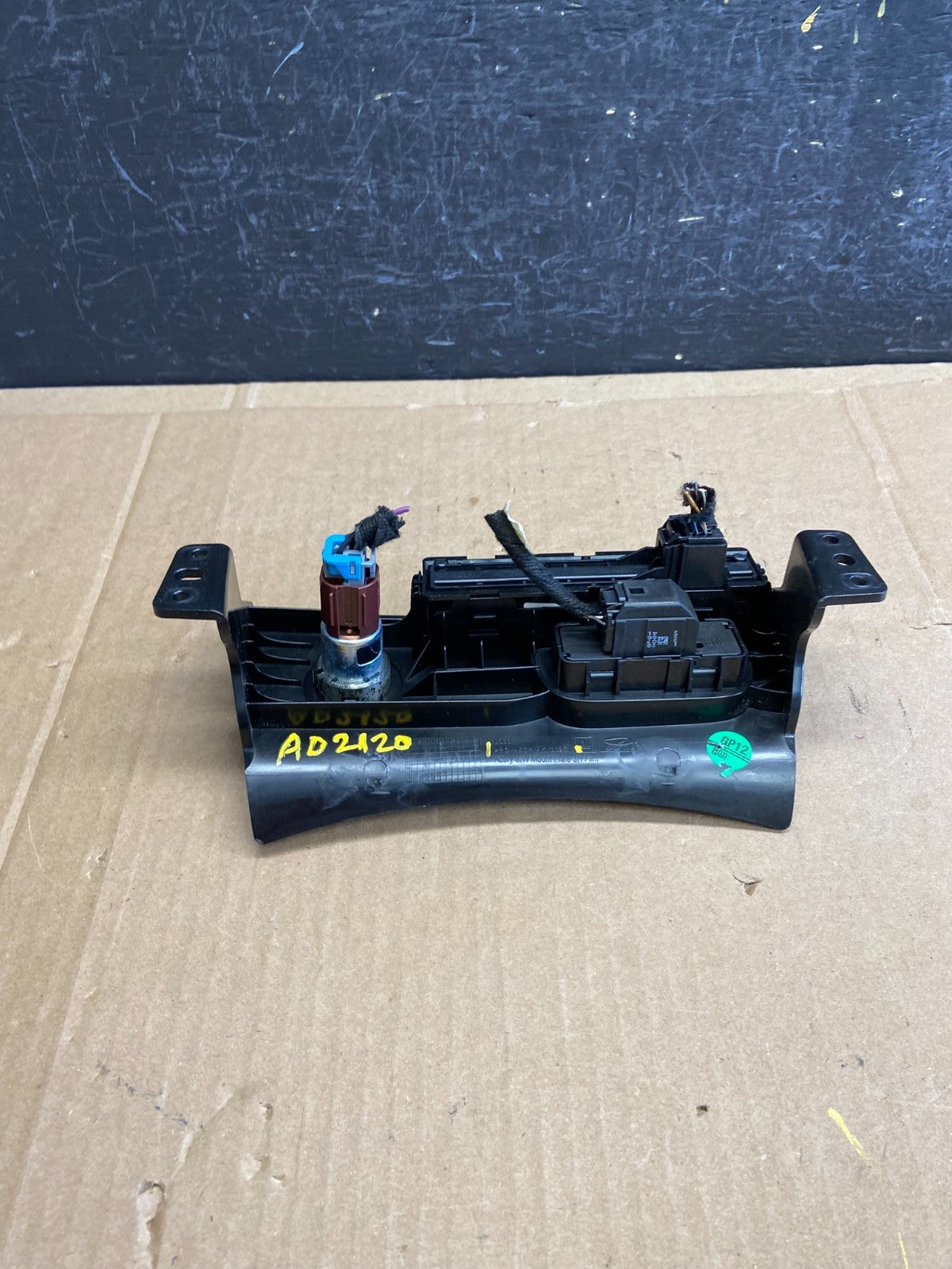 2013-2015 Chevy Malibu Hazard Flasher Lock Traction Switch Panel AD2120 DG3