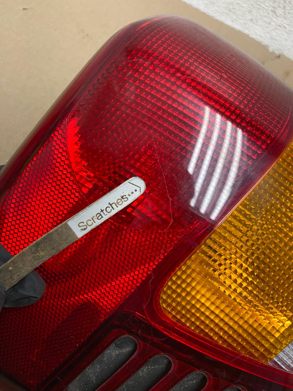 1999 - 2004 Jeep Grand Cherokee WJ Left Driver Lh Tail Light AG6832 LK3