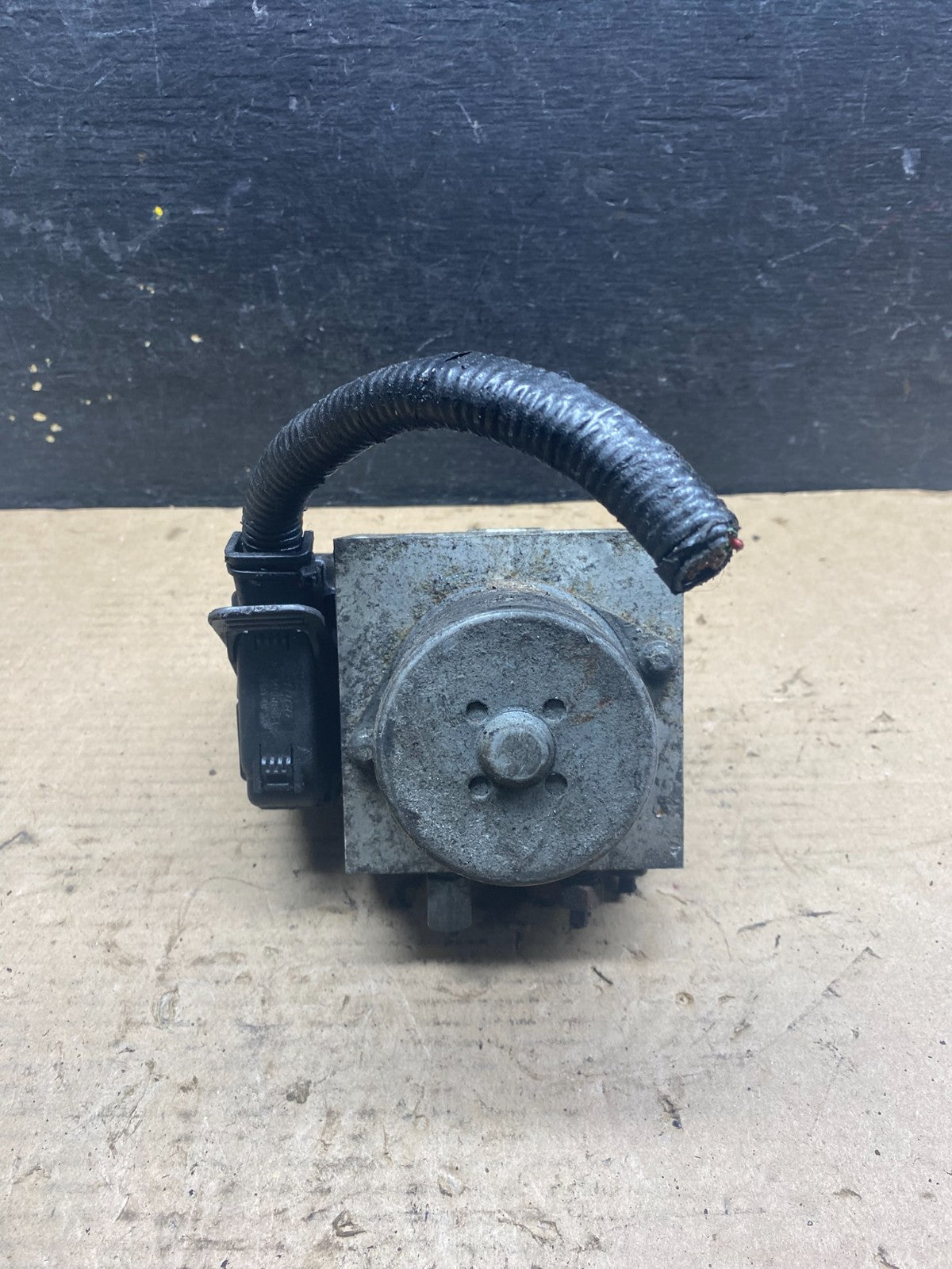 2011 - 2014 Ford E250 E350 Van ABS Anti Lock Brake Pump Module AF8928 DG5