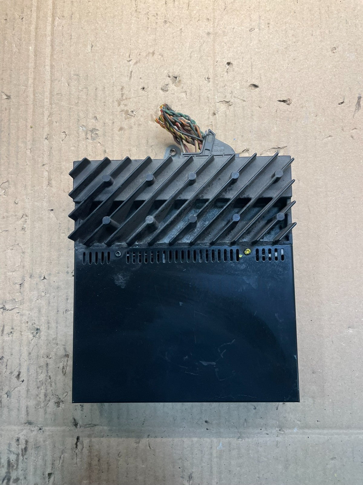 2007-2010 BMW X5 Top HiFi Lear Radio Audio Amplifier Amp OEM v1835 DG0