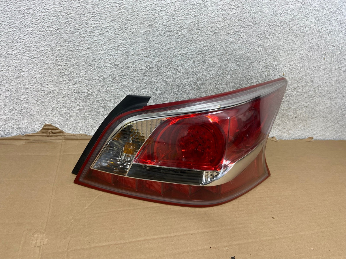 2013 2014 2015 Nissan Altima Right Passenger LED Side Tail Light AG9139 LK1
