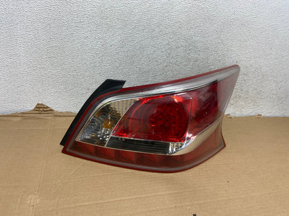 2013 2014 2015 Nissan Altima Right Passenger LED Side Tail Light AG9139 LK1