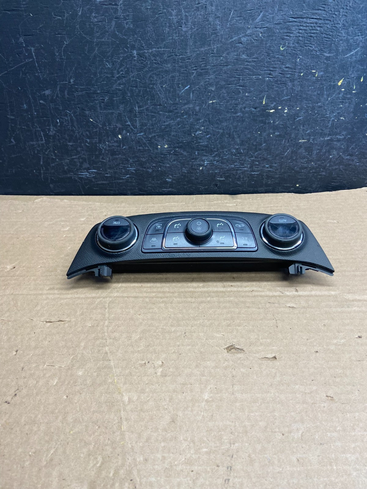 2014 to 2017 Chevrolet Impala Center Climate Control A/C Heater AF2503 DG3