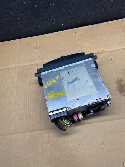2010 - 2014 Mini Cooper S R60 Countryman Am Fm Cd Player Radio Receiver P2024 DG4