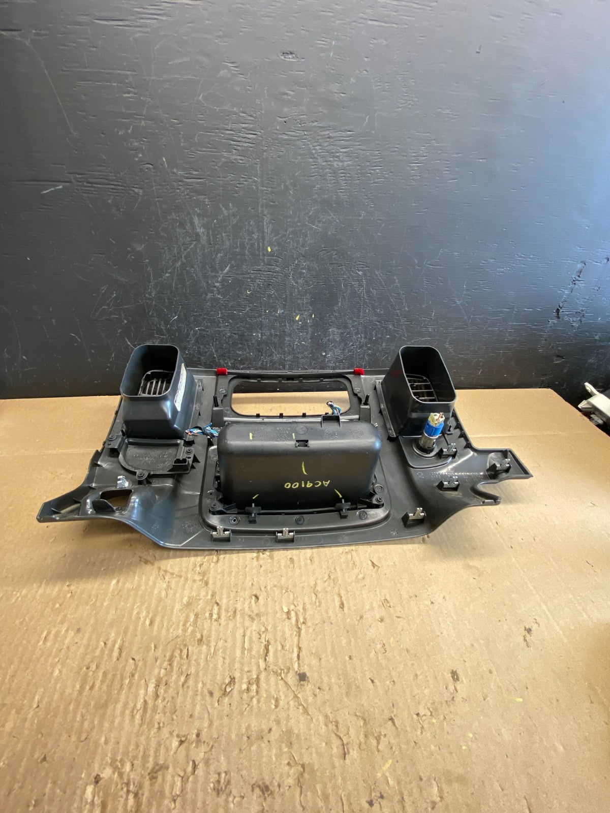 2002 to 2005 Dodge Ram Radio Climate Control Dash Air Vent Bezel Trim AC9100 DG3