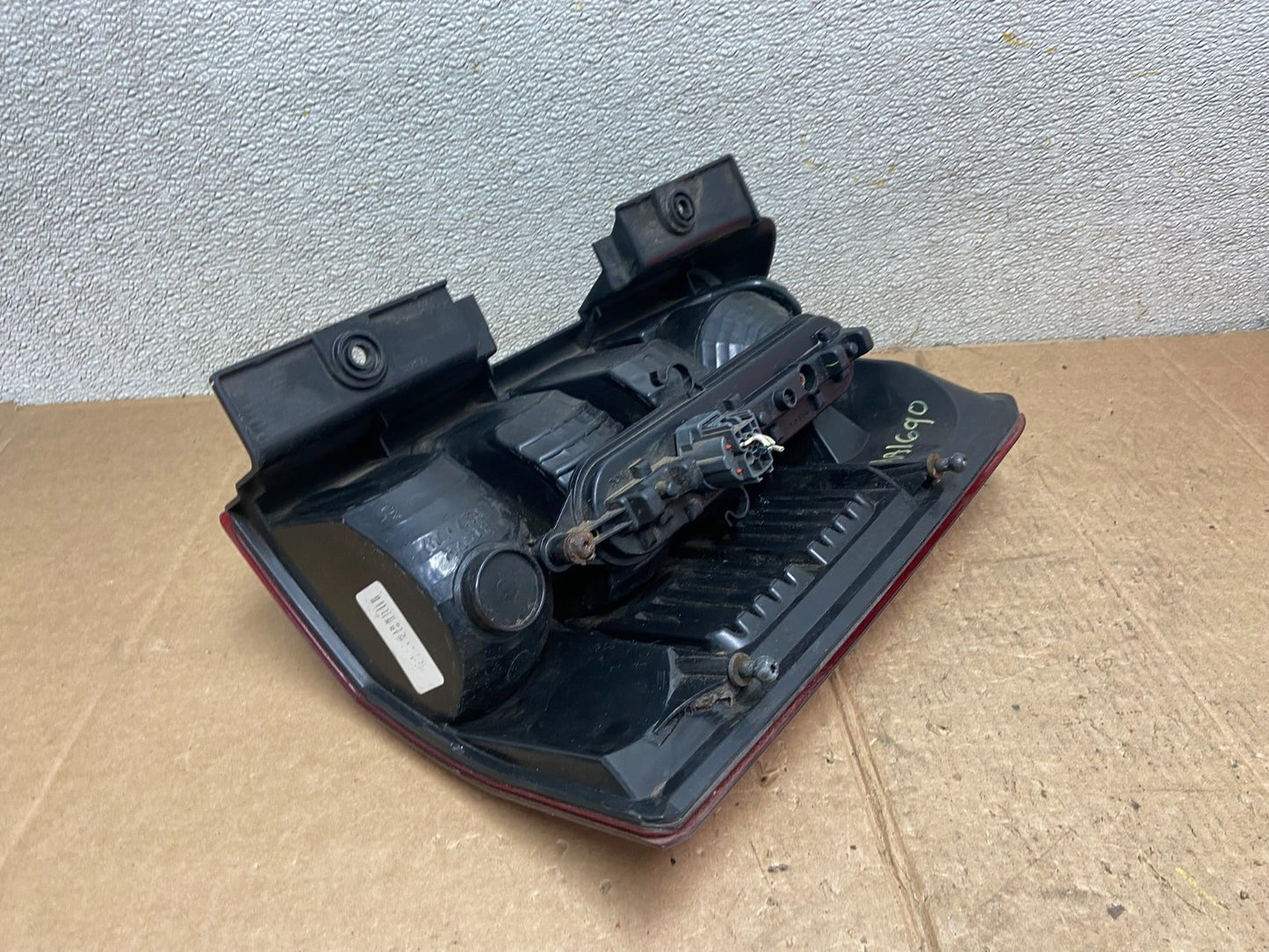 2008 to 2012 Jeep Liberty Left Driver Side Lh Tail Light OEM AA1690 PS5