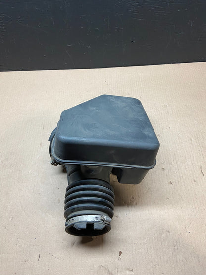 2007 to 2010 Lincoln MKX 3.7L Air Cleaner Box Resonator OEM D5005 DG13