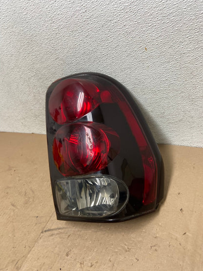 2002 to 2009 Chevrolet Trailblazer Right Passenger Rh Tail Light AG4854 LK1